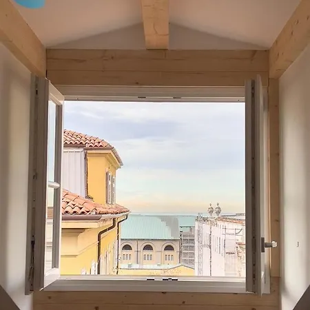 Gozzi 4 Tirabora Short Rent דירה *
